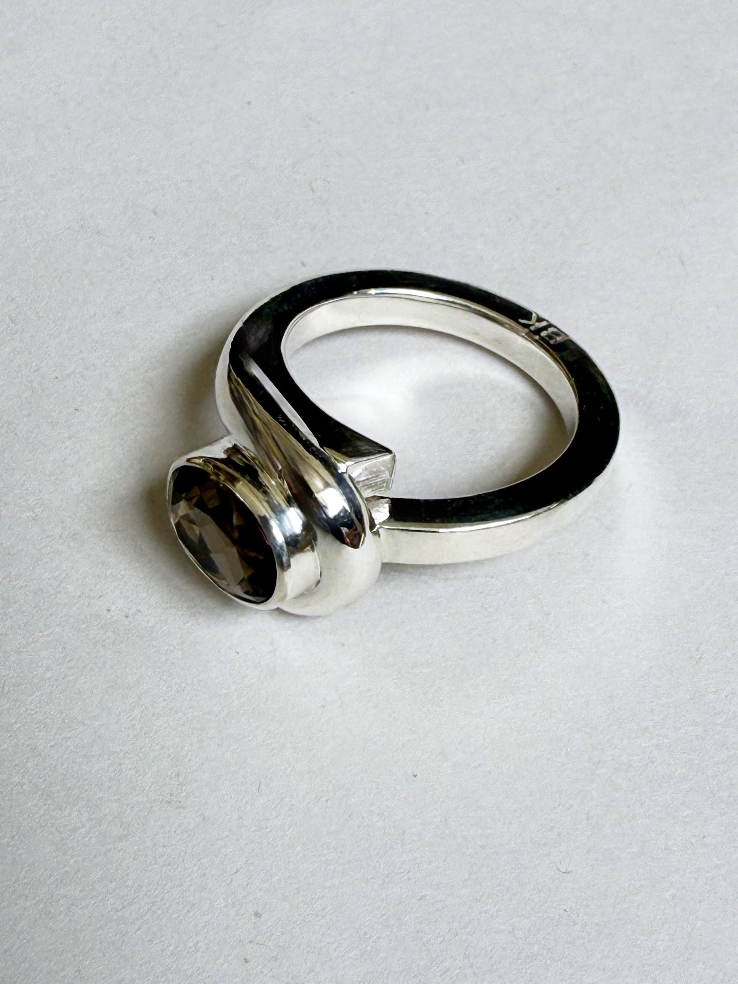 CURVA - Smoky Quartz