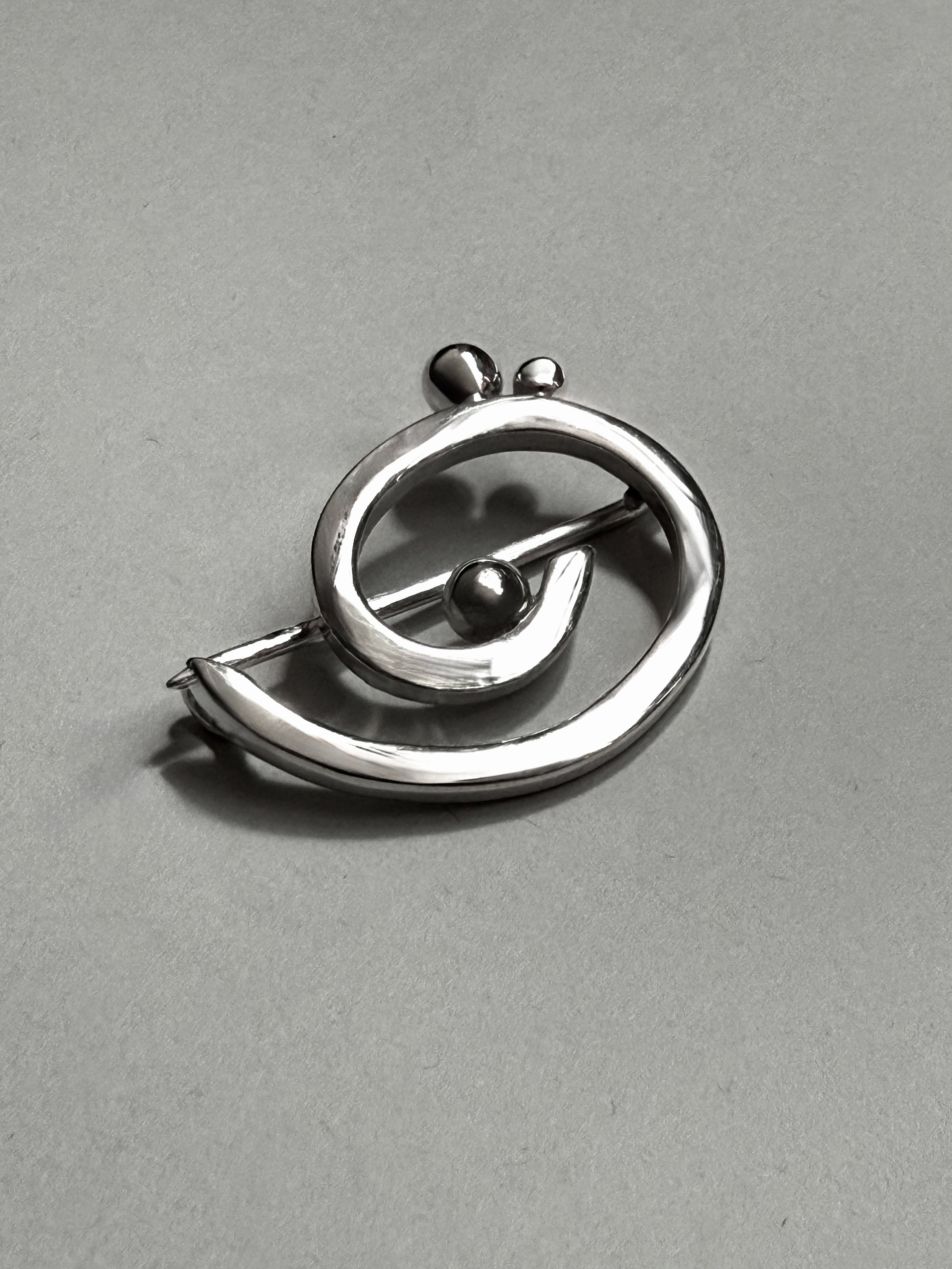 ÓRBITA BROOCH