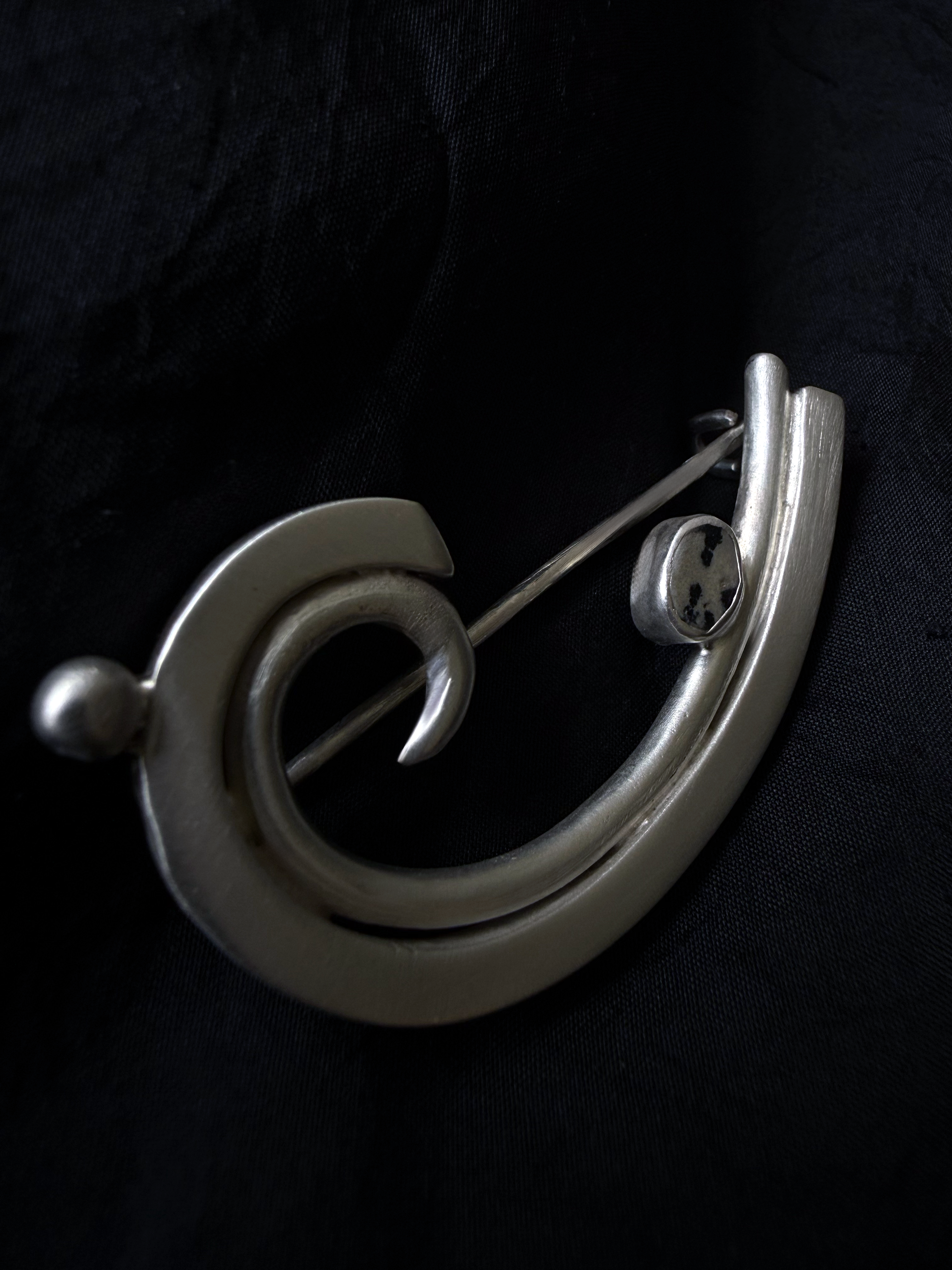 Broche N.003
